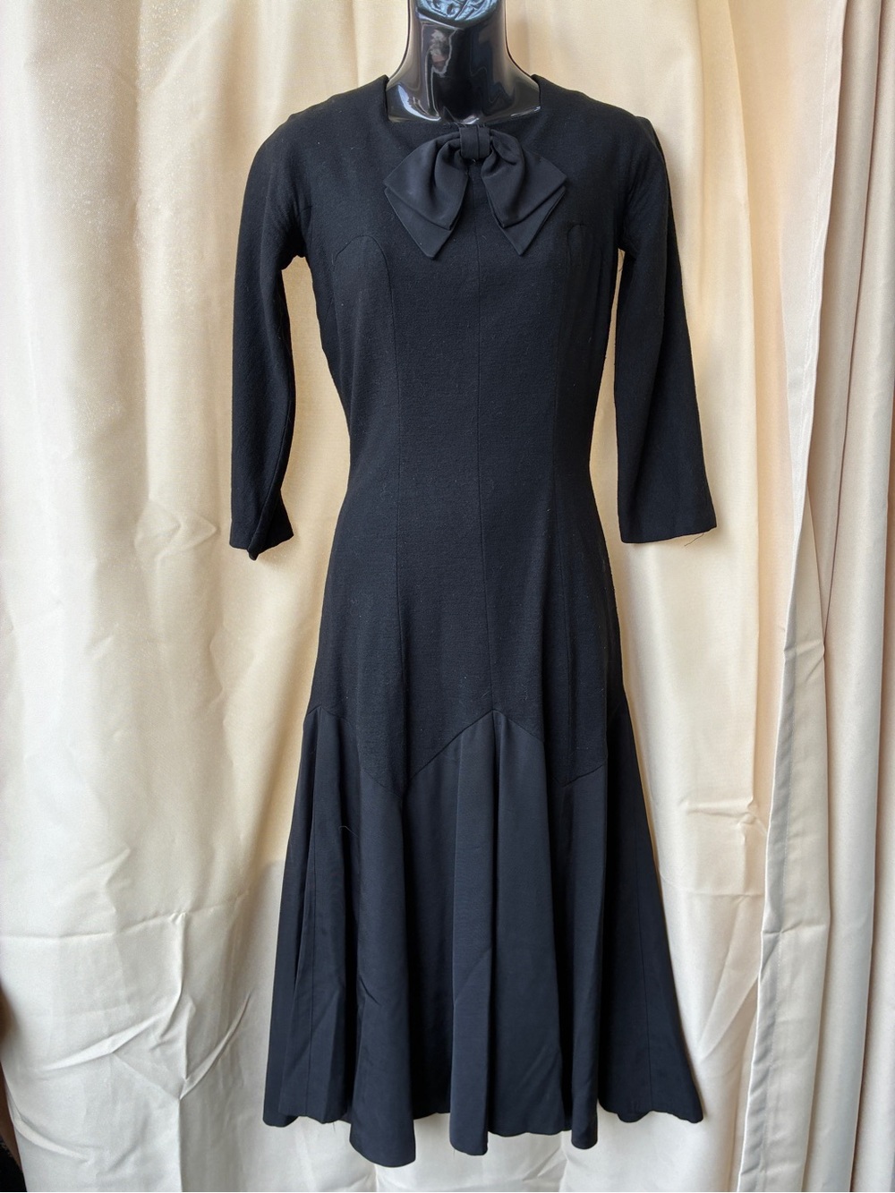 Vintage 1940s/1950s Black Wool & Taffeta Dress